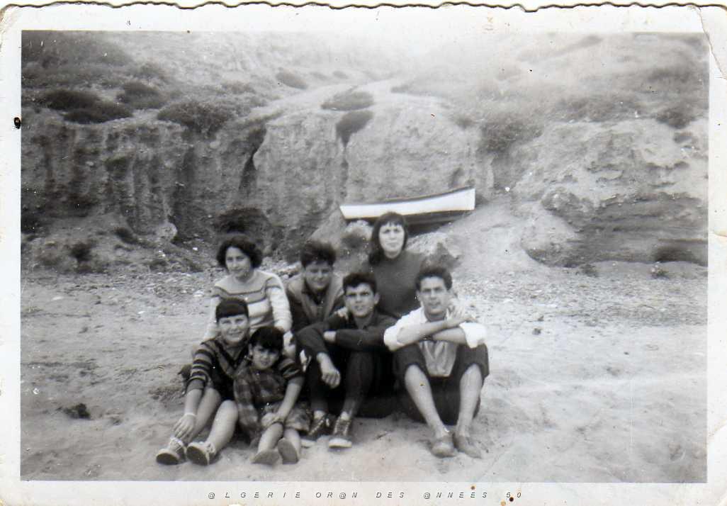 47 1955 yvette claudine michel roland marilaine.jpg